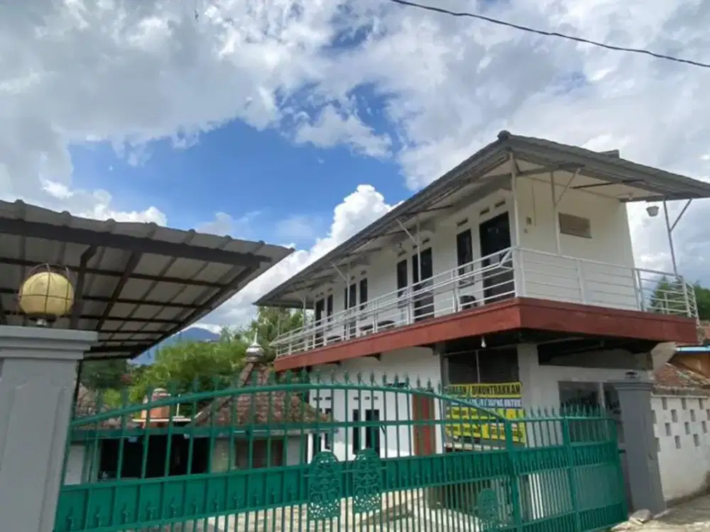 Dijual Rumah + Kosan 11 Kamar di Jatinangor, Pinggir Jalan, Dekat UNPAD & ITB
