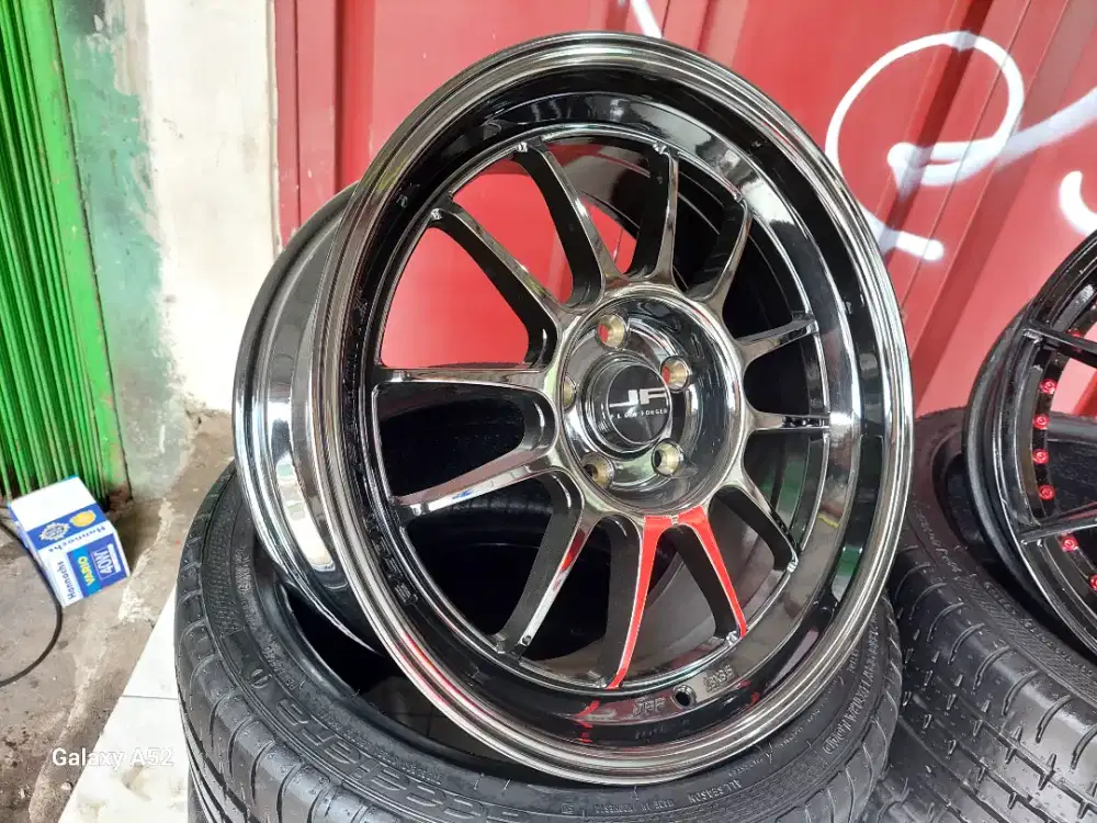 Velg Racing Venom Black Chrome R18 + Ban Tebal Bintik Taun 2024