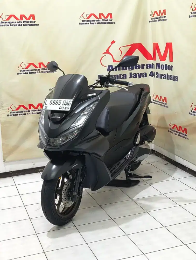 Honda PCX 160 Abs Tahun 2024 warna Hitam doff