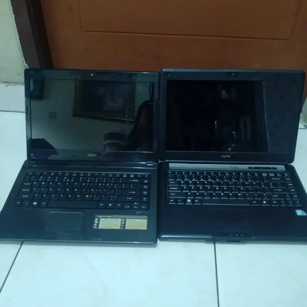 Laptop Acer dan Zyrex mati total