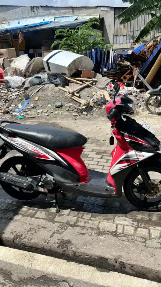 Mio GT hitam merah