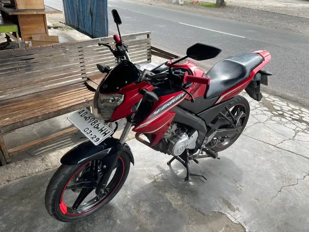 Vixion 2014 NVL Merah Hitam