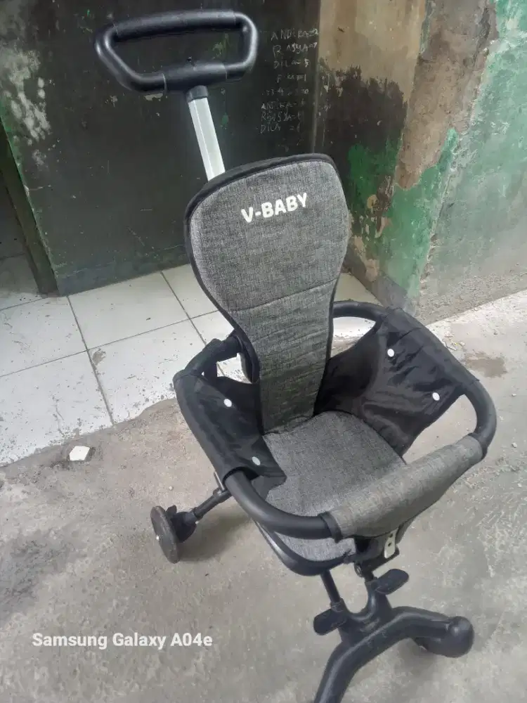 Stroller duduk balita