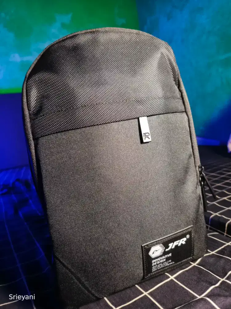 Ransel bisa di slingbag