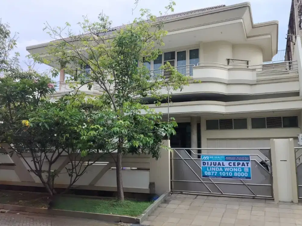 Dijual Cepat Rumah di Pinisi Permai PIK. Luas 25x32m. Posisi Hoek Siap Huni