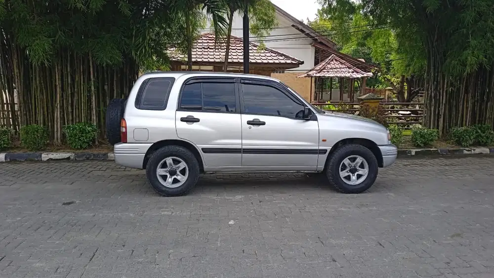 Suzuki Escudo 2006 Bensin