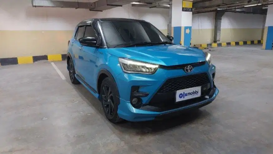 LOW DP Toyota Raize 1.0 GR Sport One Tone Bensin-AT 2023 HKO