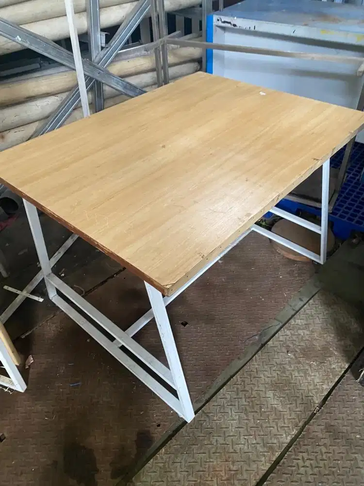 Jual meja ex kantor