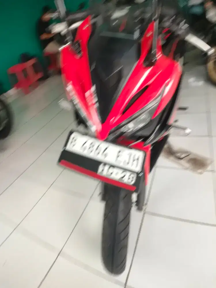 Honda CBR thn 2018  warna merah hitam km 500 perak