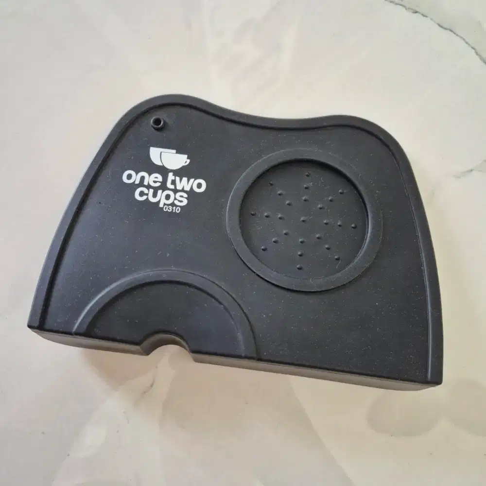 One Two Cups Tamping Mat. Like New