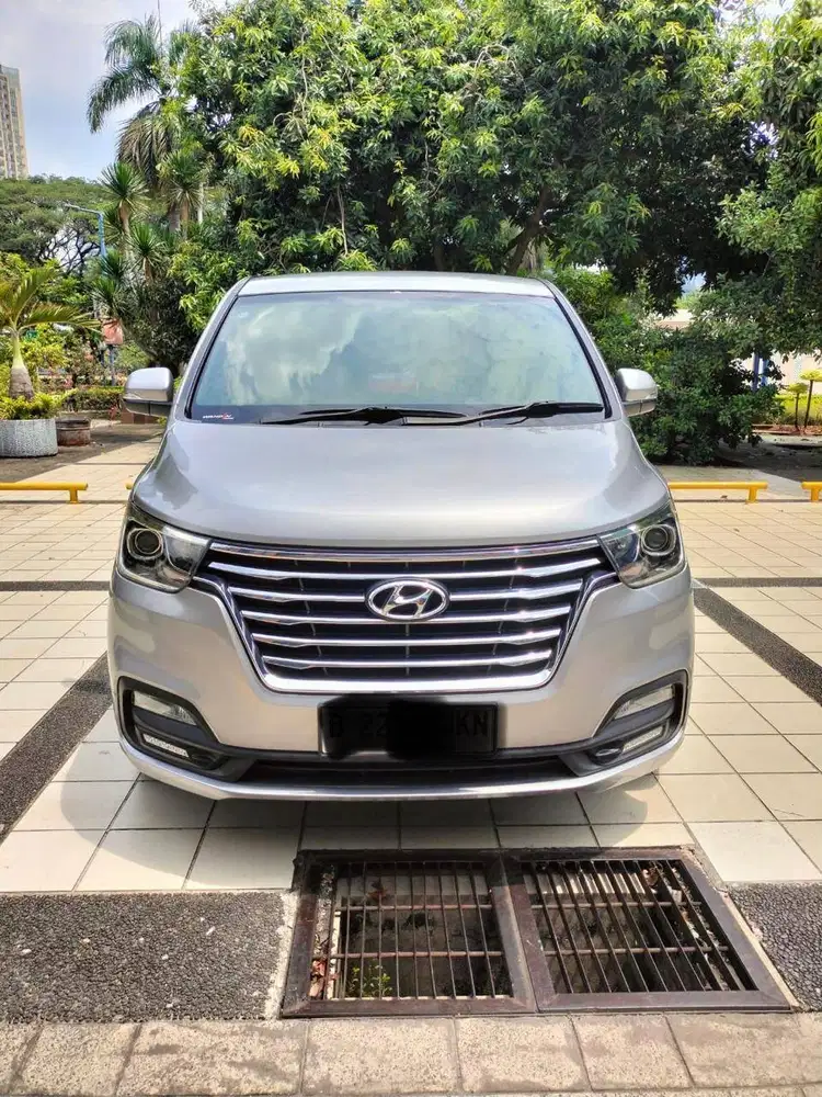Dijual Mobil Hyundai H-1 Royale 2018 (AT) Bensin