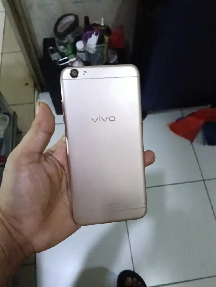 vivo y67 ram6/128