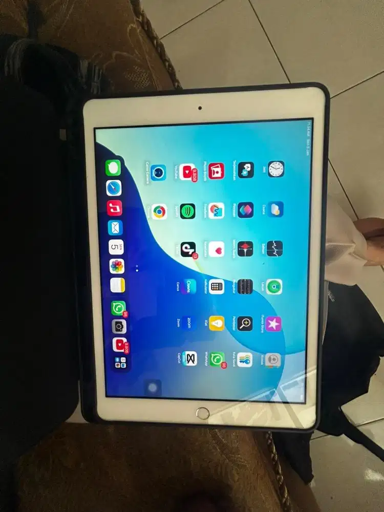 Ipad 8 32 GB  casan unit
