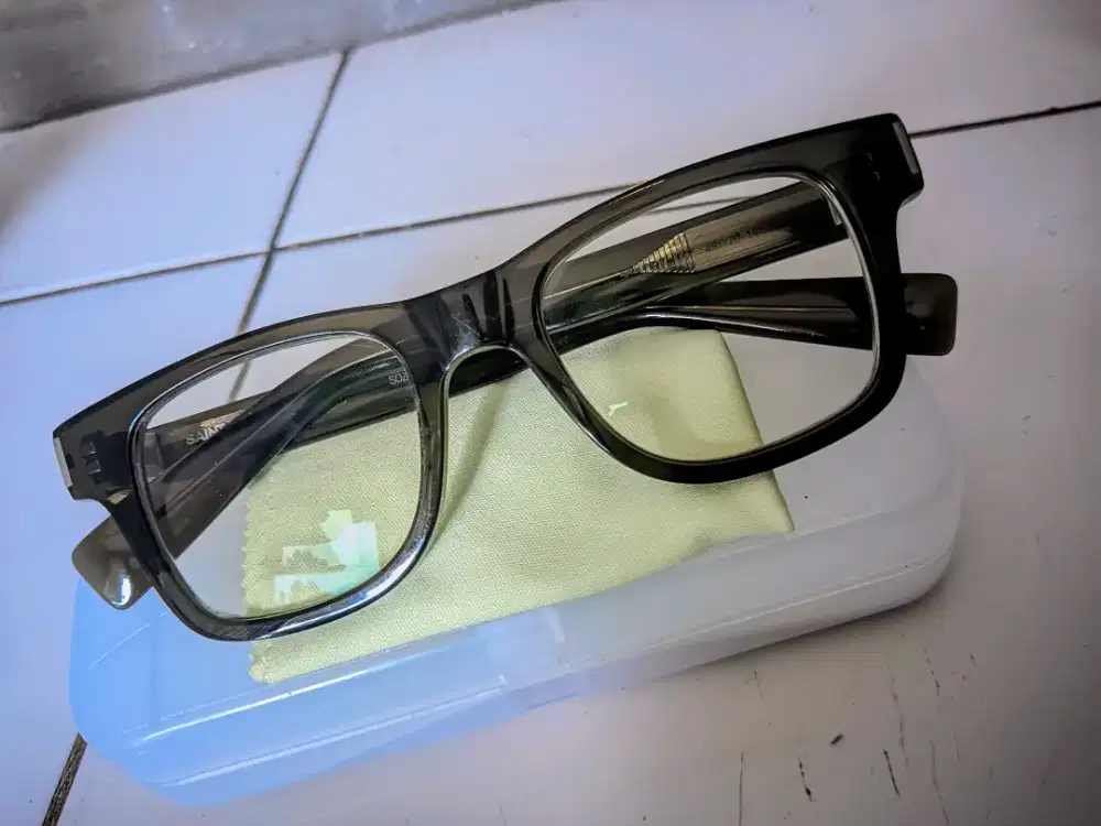 SAINT LAURENT  Unisex F YSL K564 OPT 007 49 M