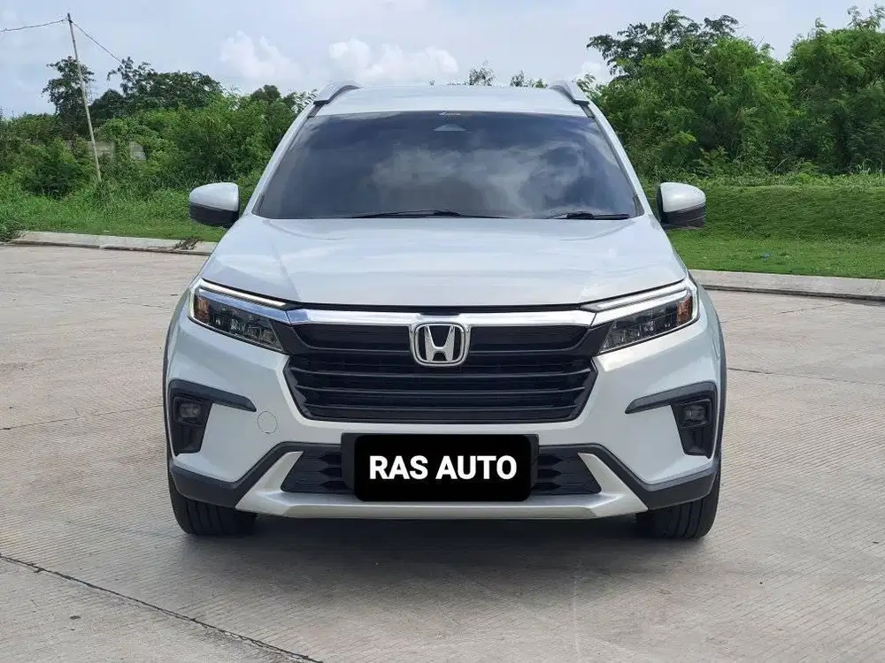 Honda BRV Prestige HS Sensing AT 2022 Putih