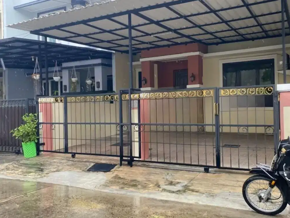 Murah !! DIJUAL RUMAH DI GADING ARCADIA 2 LANTAI MASIH LAYAK HUNI