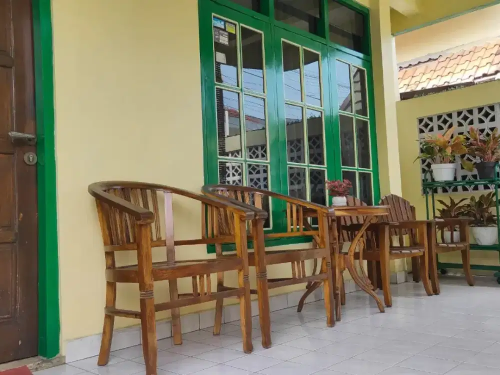 Rumah Semi Furnish Lokasi Tengah Kota di Gowok Depok Sleman
