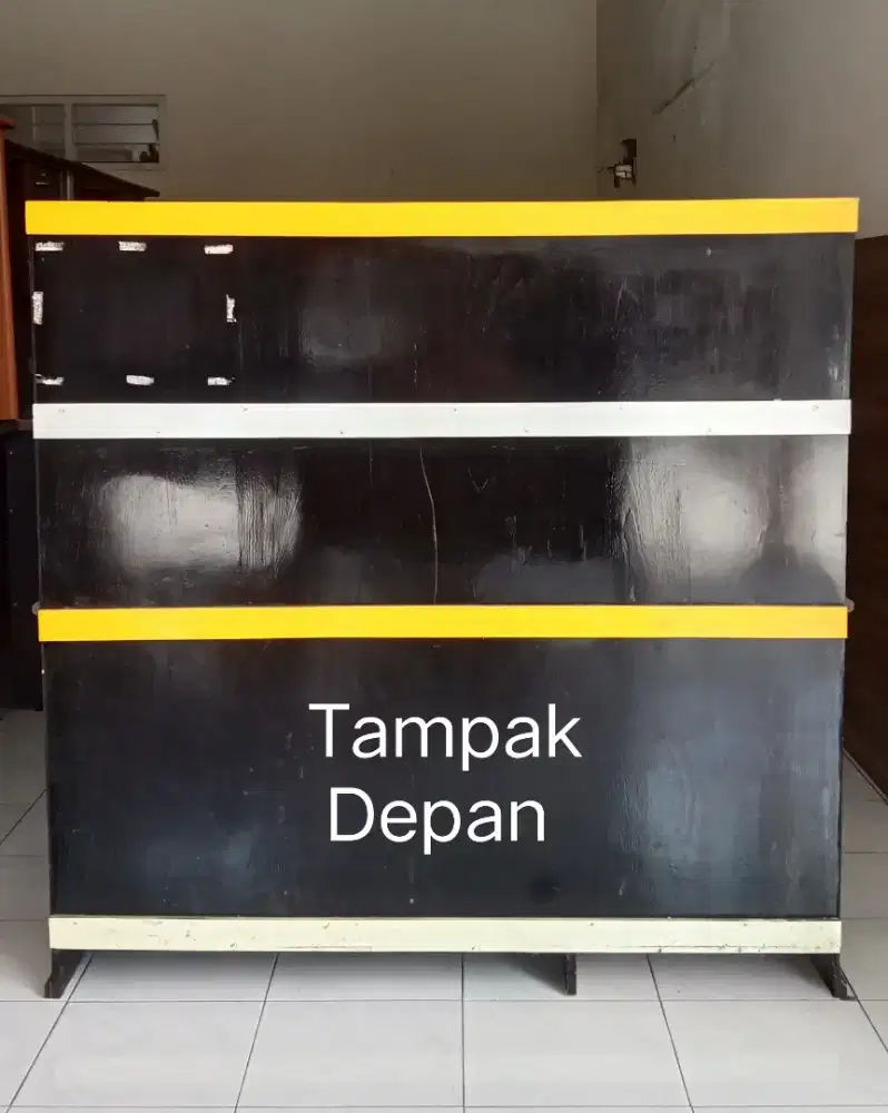 Meja Kasir Bahan Kayu