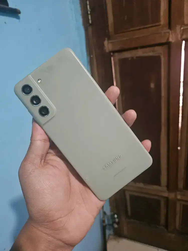 Samsung s21fe 5G 8/256 hp+kabel data