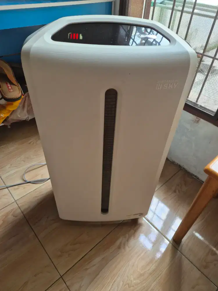 Alat penghisap udara dan debu