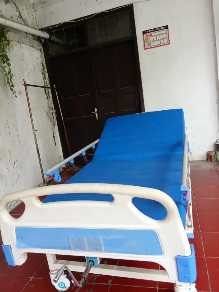 Bed Pasien Manual 1 Crank Second