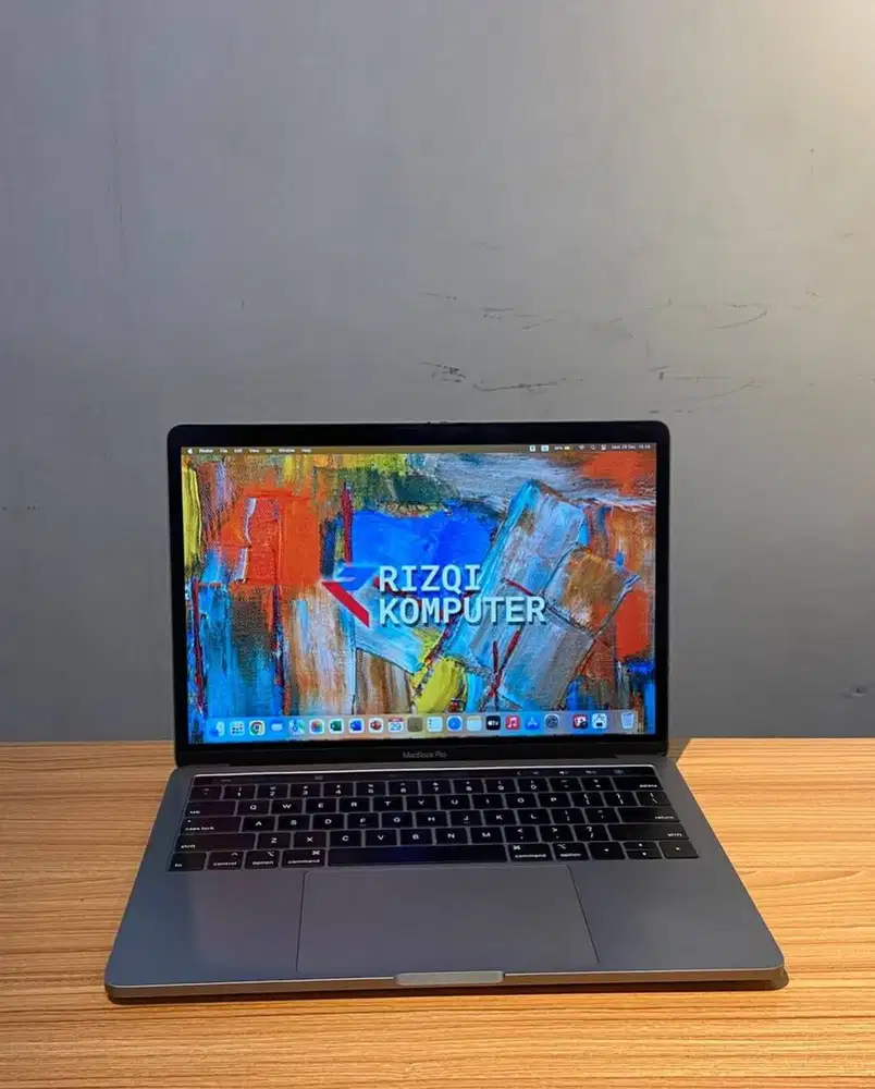 MacBook Pro i5 2019 Toucbar Ram 8GB SSD 256GB Siap Pakai