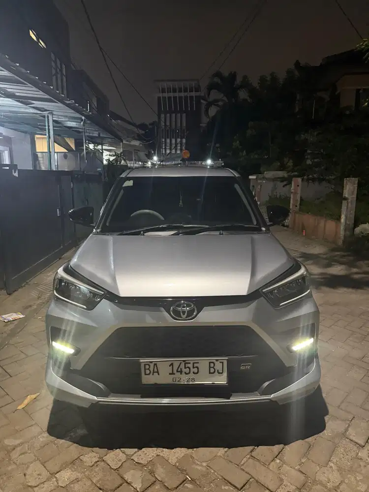 Toyota Raize GR Sport Turbo 1.0 AT (2023)