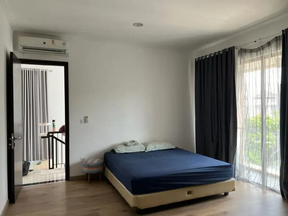 Sewa Rumah golf island Pantai indah kapuk luas 225m furnish bagus siap huni