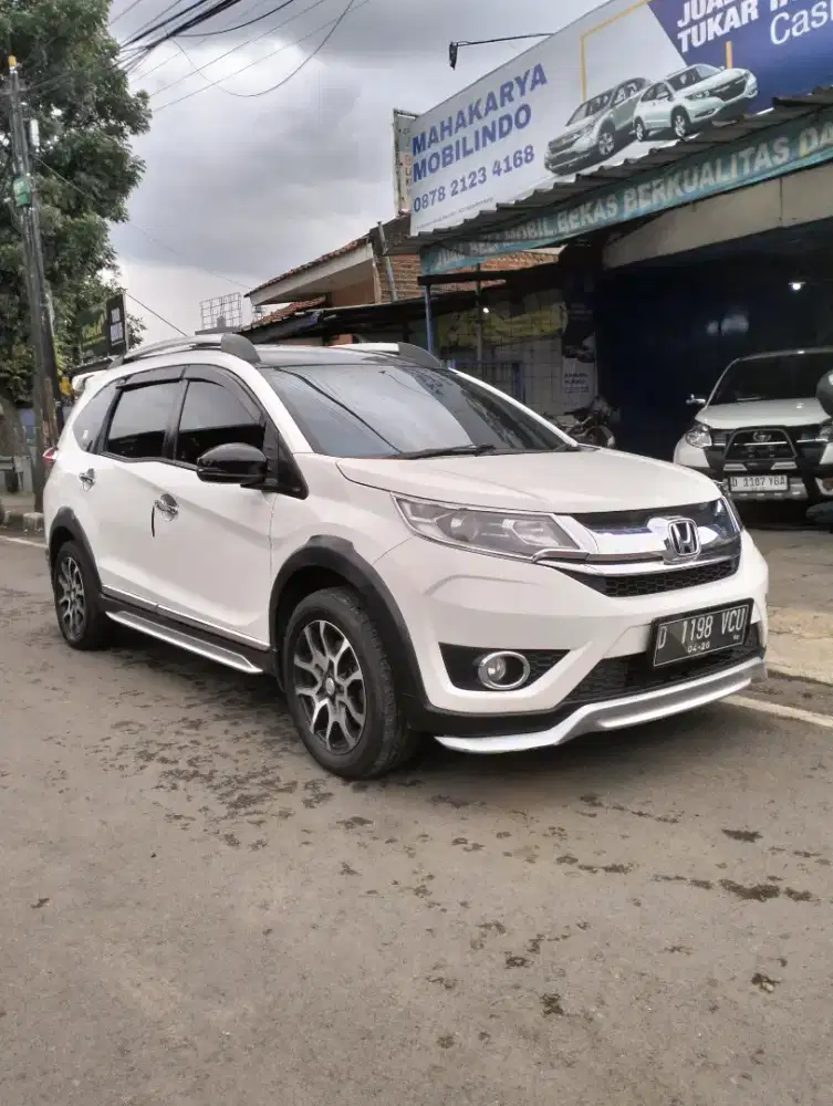 Honda Brv 1.5 E Prestige Kredit Dp.30Jt