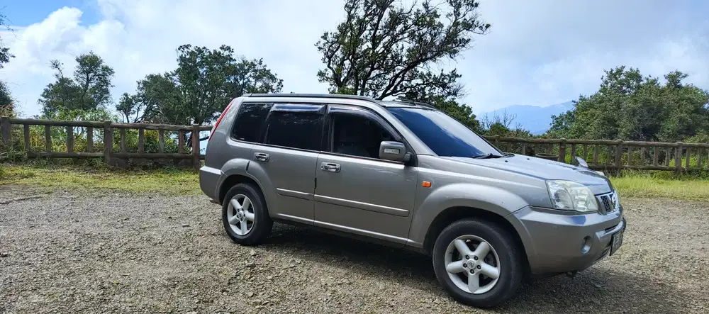 Nissan X-Trail 2005 Bensin