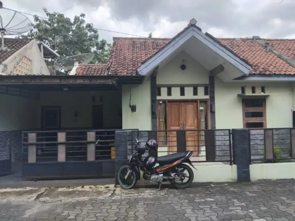 Di Jual Rumah di Tengah Kota Kebumen