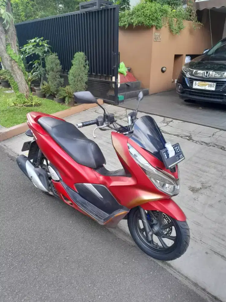 Motor PCX bekas ban baru semuanya