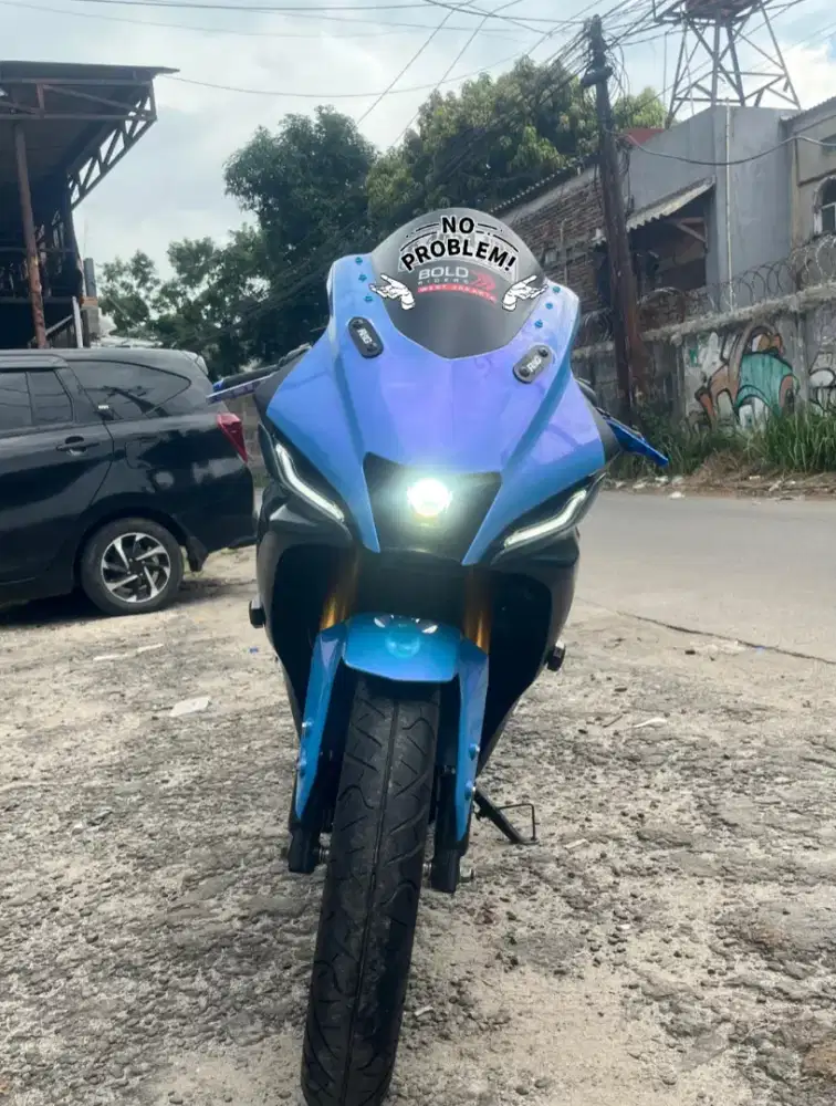 YAMAHA R15 V4 2023