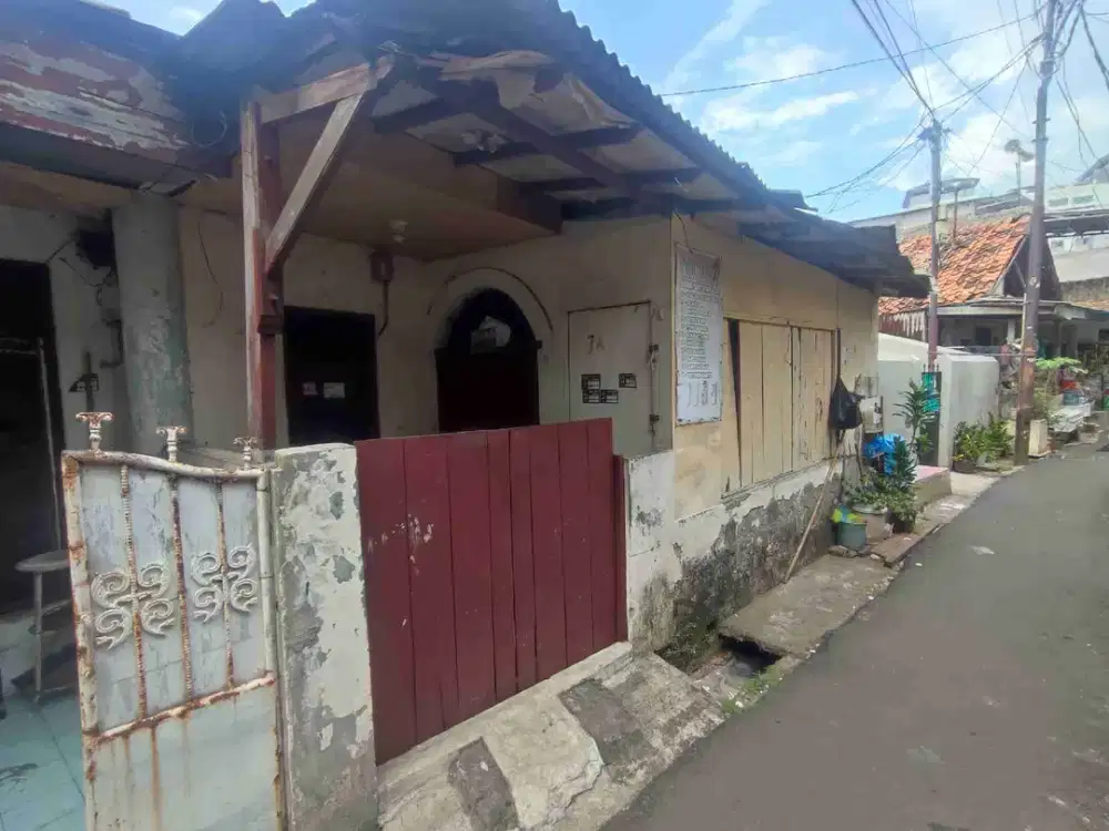Rumah Tua di KS Tubun Cocok Untuk Kost2an Atau Kontrakan