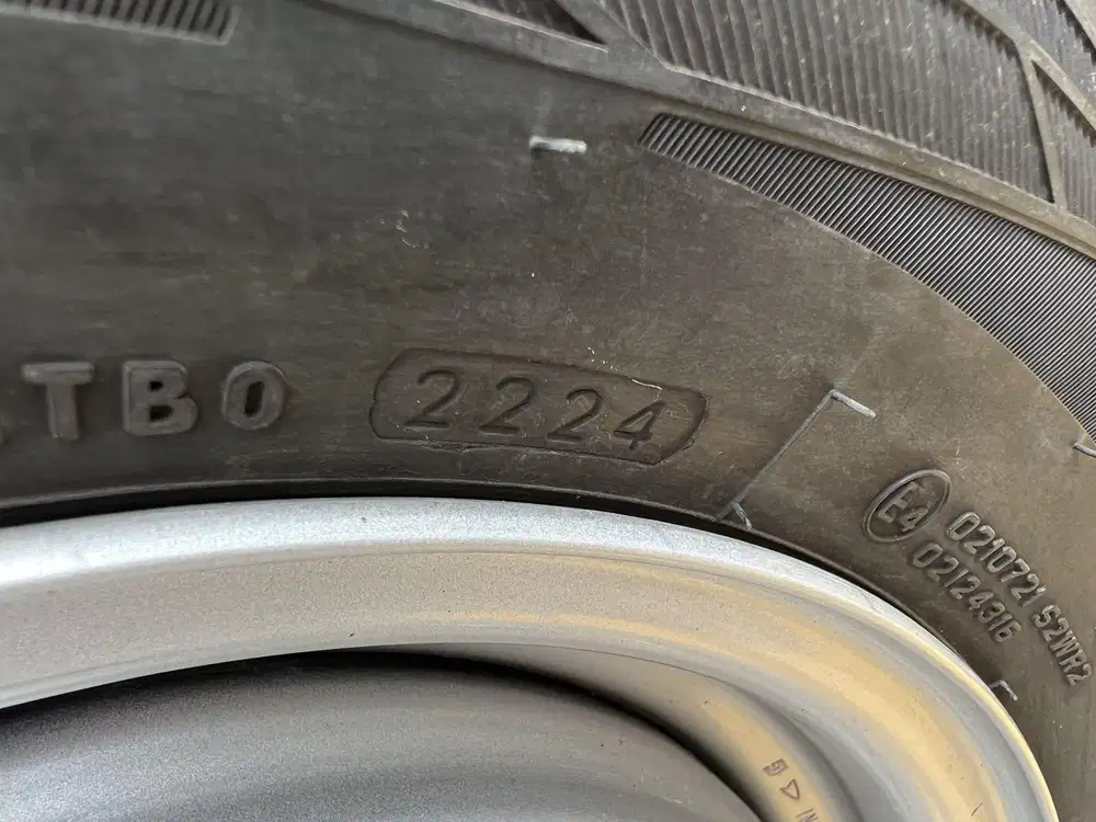 km 16 rb Daihatsu Luxio X 2024 manual