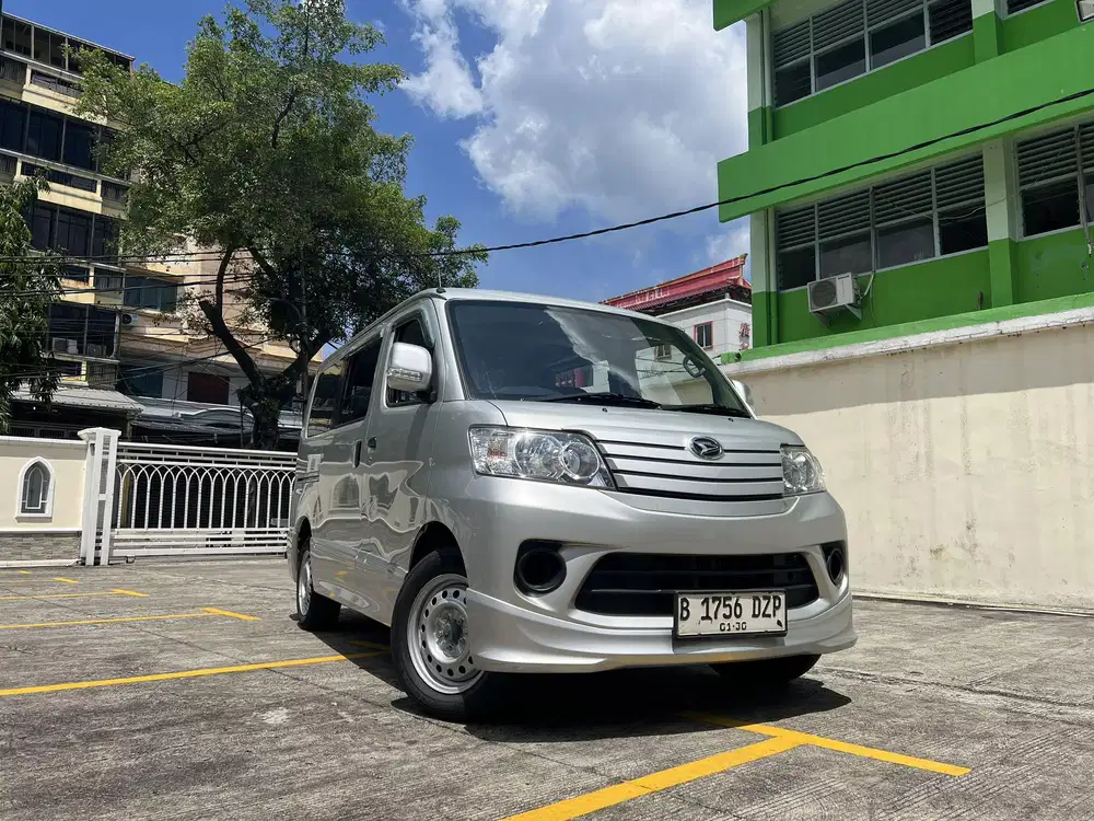 km 17 rb Daihatsu Luxio D 2025 2024 manual