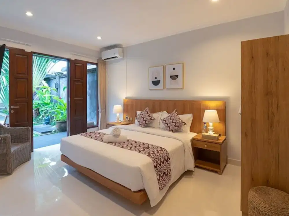 For Sale Modern Contemporary Balinese Villa in Heart of Echo Beach Canggu Bali - Thumbnail 9