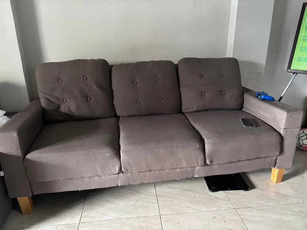 Sofa selma bekas masi bagus masi empuk
