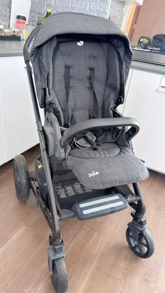 Joie Meet Chrome DLX Stroller