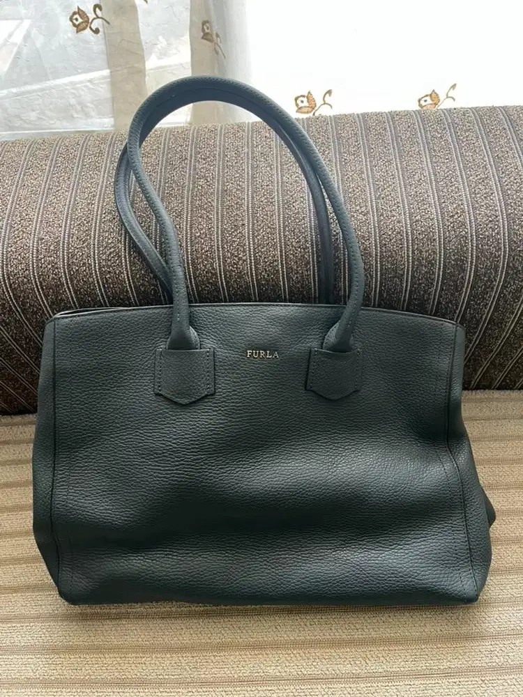 Tas Furla leather cantik