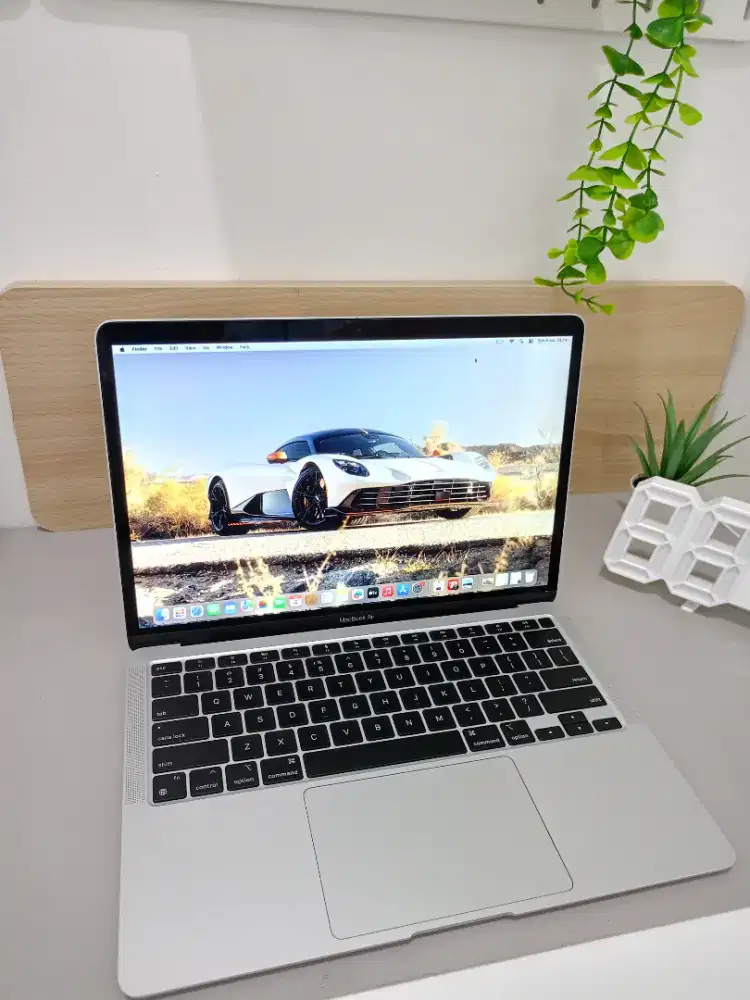 MACBOOK AIR 2020 CHIP M1 13 INCH 8/128 SILVER