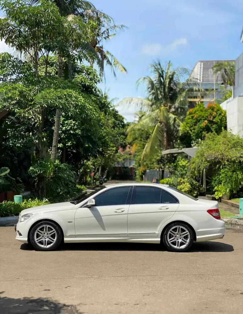 Mercedes-Benz C280 2009 Bensin