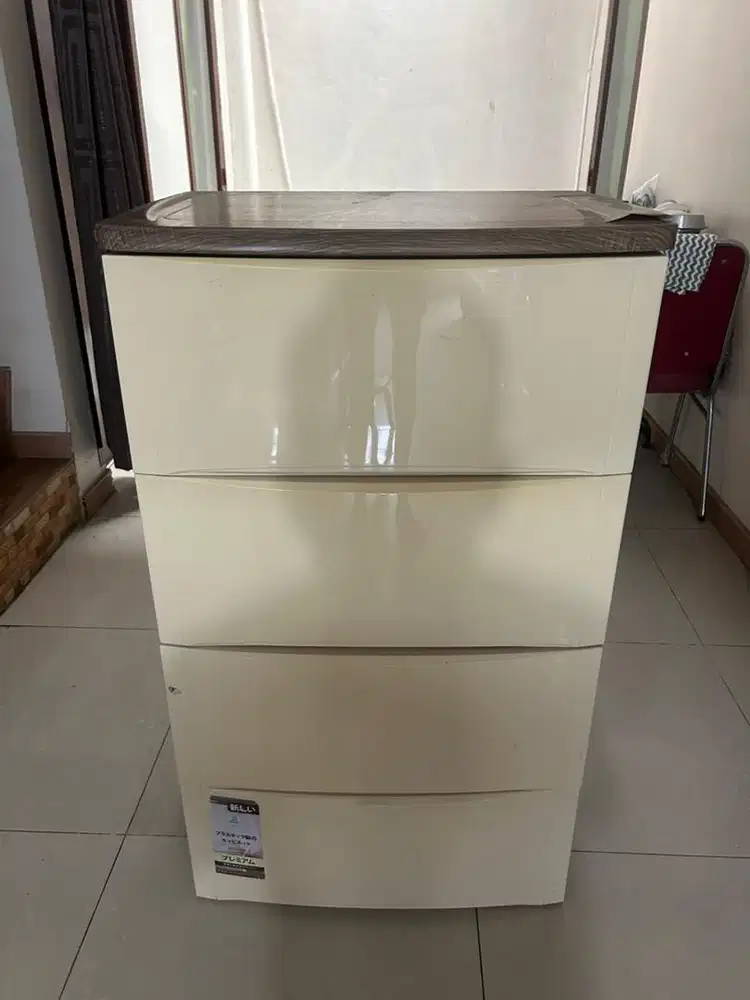 LEMARI PLASTIK OLYMPLAST 4 SUSUN