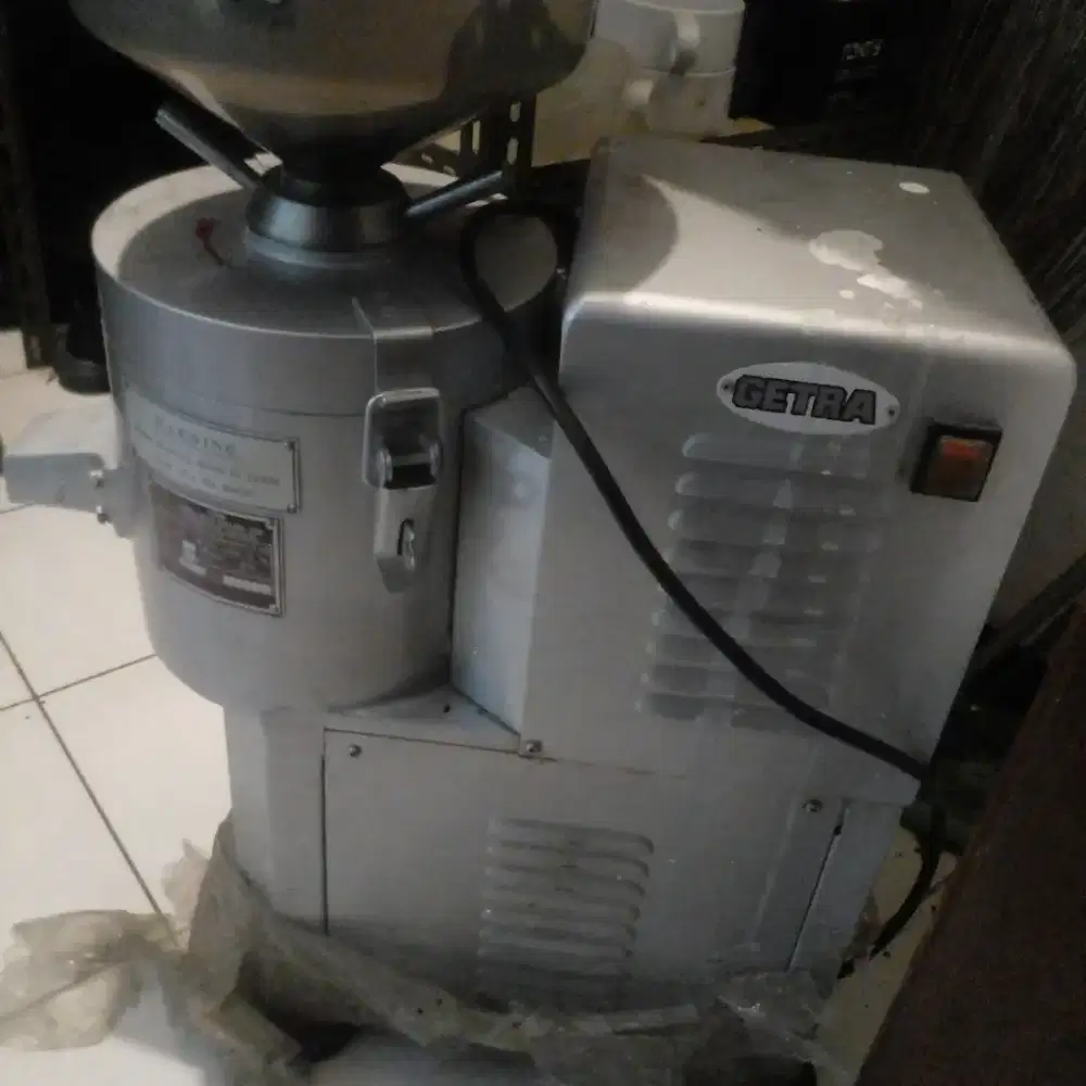 Mesin penggiling kopi