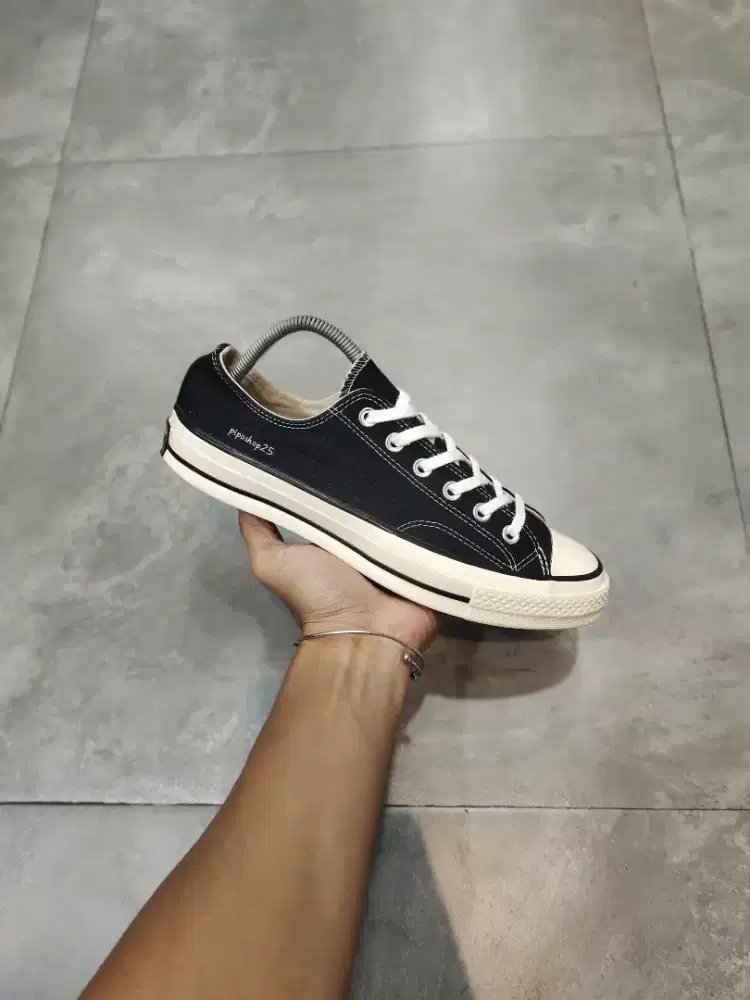 CT 70s Low BW. Size 41,5 insol 26,5