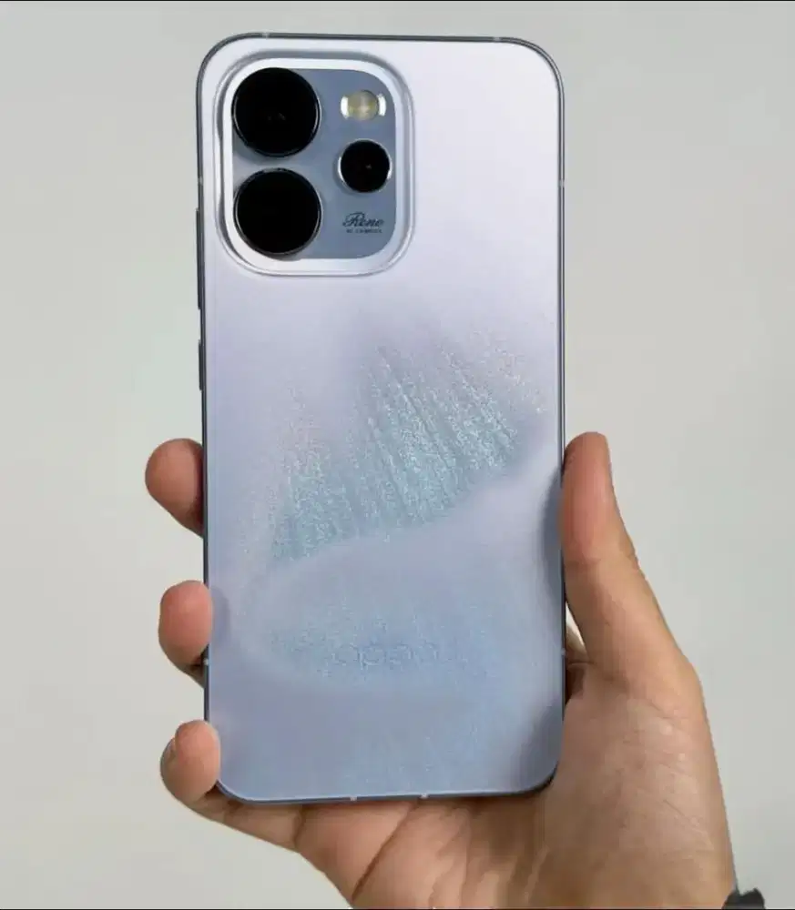 OPPO Reno15 F 5G 24GB - HP anti lemot, performa lancar hingga 5 tahun