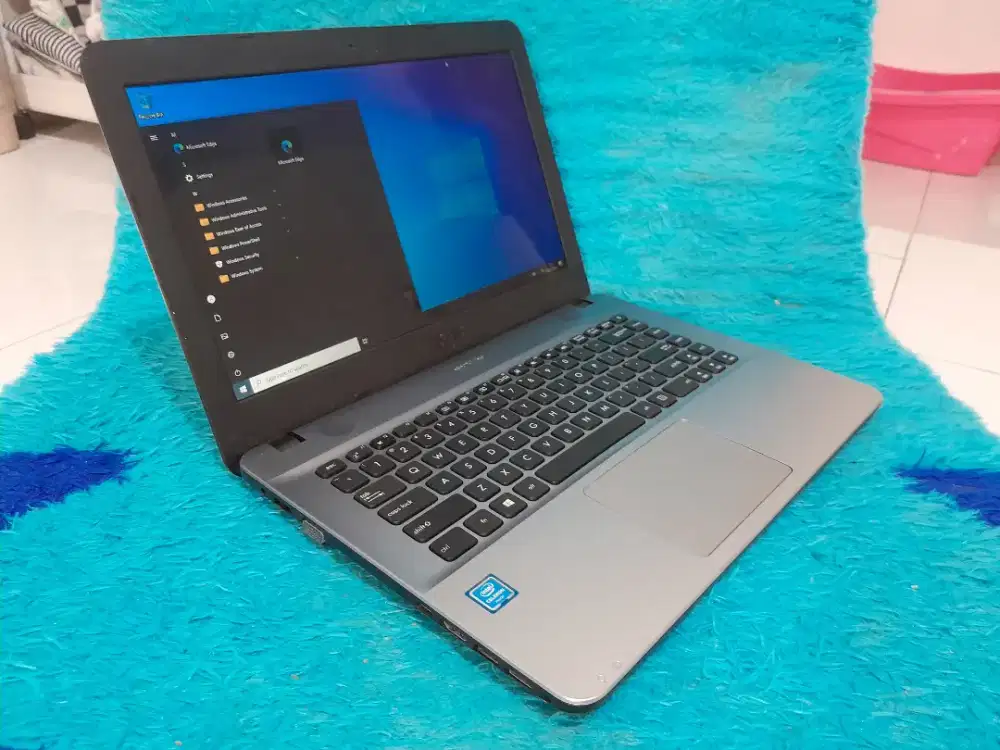 Laptop Asus X441N Ram 4Gb Ddr4 Hdd 500Gb Mulus Siap Pakai