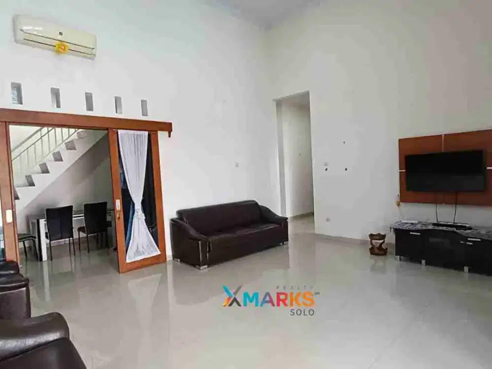 Disewakan rumah cakep Full Furnished Siap Huni di Solo Baru