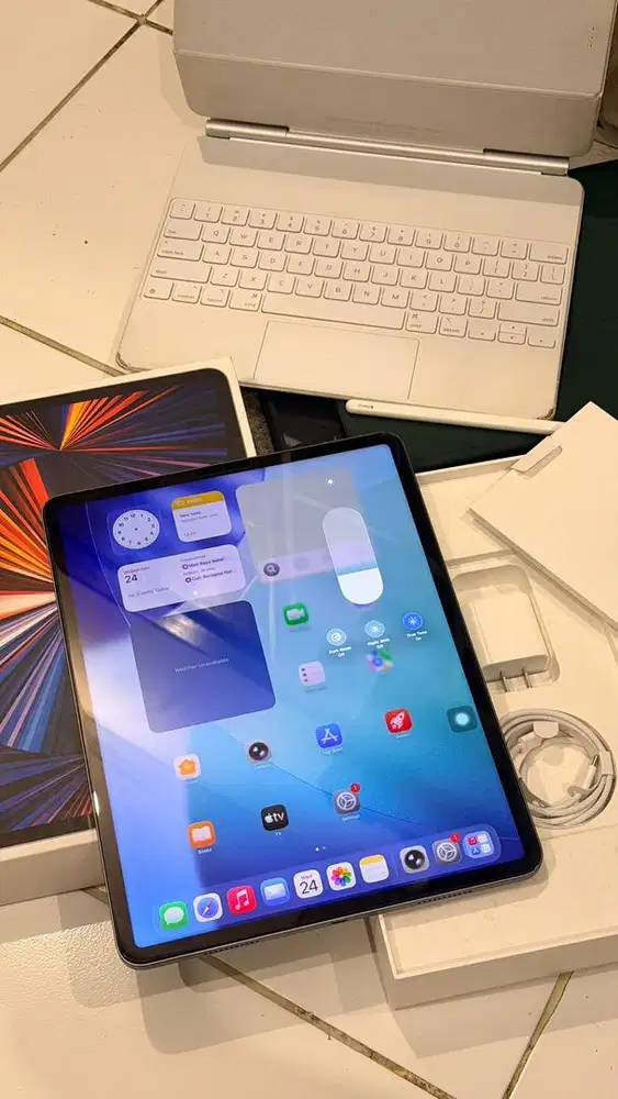 Ipad Pro M1 Grey 128GB Wifi Only 12.9inc + Magic Keyboard pencil Pro
