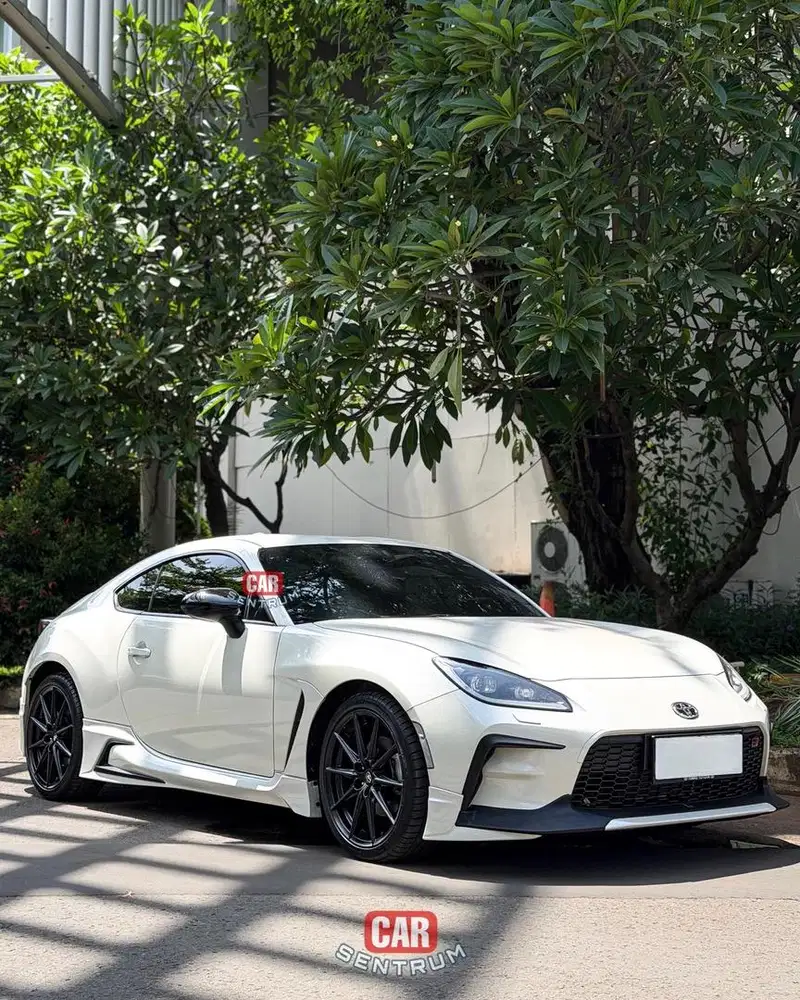 RARE MANUAL GR86 2023